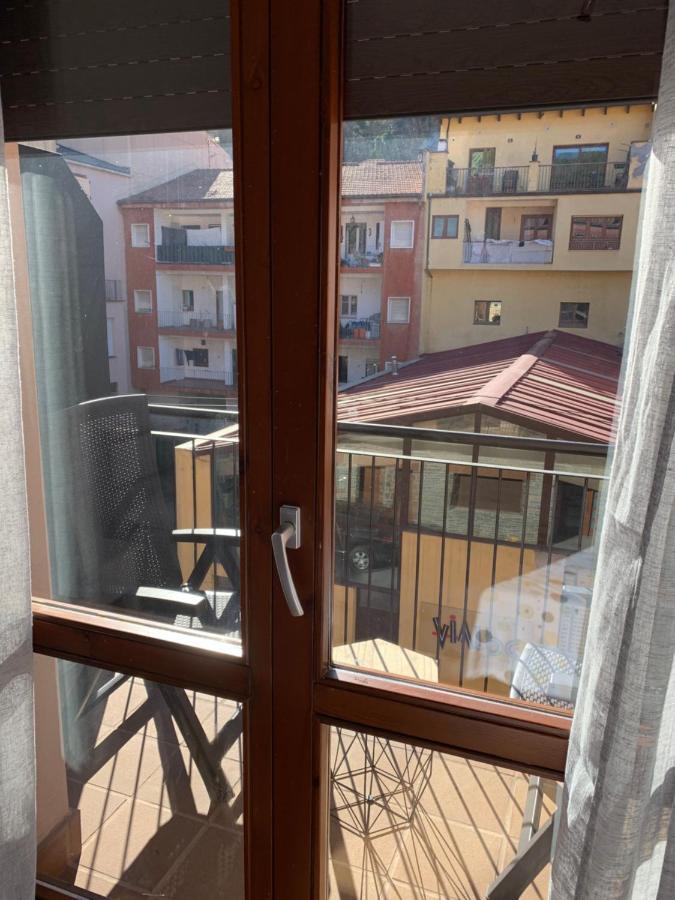 Appartement Piso Victoria à Guardiola de Bergueda Extérieur photo